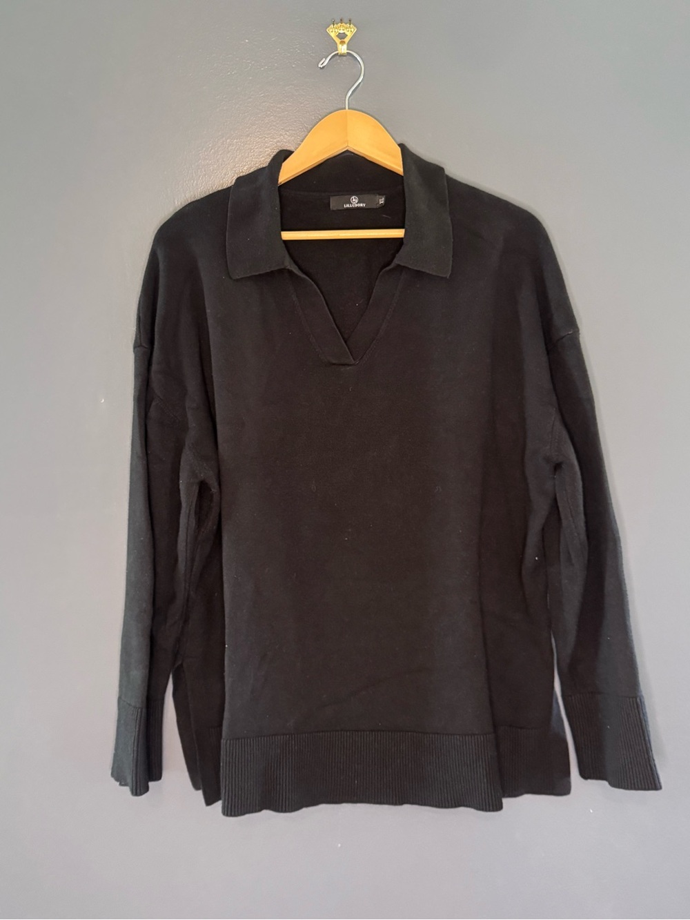 Woman’s Black Collared V Neck Sweater split side long XL Warm split side tunic